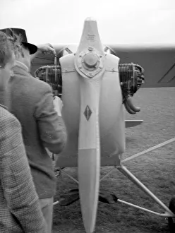 Piper J-3 Cub G-AFFJ with the Everell single-blade propeller Piper J-3 Cub G-AFFJ with the Everell single-blade propeller