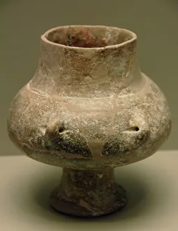 Prehistoric Art. Greece. Handmade vase without decoration Prehistoric Art. Greece. Handmade vase without decoration