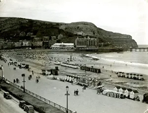 Promenade and beach at Llandudno, North Wales Promenade and beach at Llandudno, North Wales