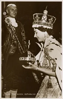 Queen Elizabeth II - Returning to the Palace - Coronation Queen Elizabeth II - Returning to the Palace - Coronation