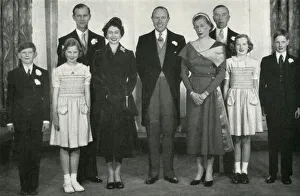 Queen at wedding of Lady Palmer and Alexander Abel Smith Queen at wedding of Lady Palmer and Alexander Abel Smith