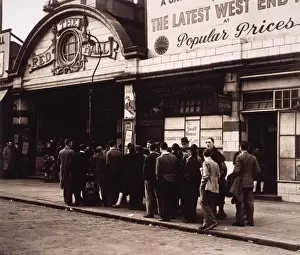 Queueing for Cinema 40S