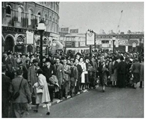 Queueing due to reduced bus services, September 1939 Queueing due to reduced bus services, September 1939