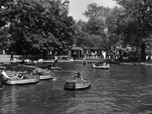 Prints of The Childrens Pond in Regents Park, London, England. Date: 1950s Regents Park Prints: Regents Park Pond Print, The Childrens Pond, London 1950s