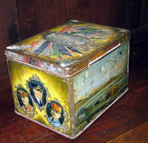 Ridgeway Peace Tea Canister depicting various WWI scenes Ridgeway Peace Tea Canister depicting various WWI scenes