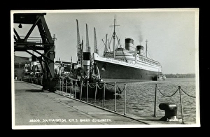 RMS Queen Elizabeth ocean liner at Southampton RMS Queen Elizabeth ocean liner at Southampton