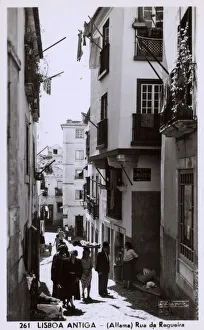 Rua da Regueira, Alfama district, Lisbon, Portugal Rua da Regueira, Alfama district, Lisbon, Portugal