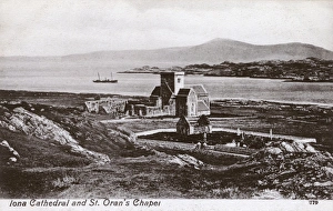 Ruins of Iona Cathedral and Orans Chapel Ruins of Iona Cathedral and Orans Chapel