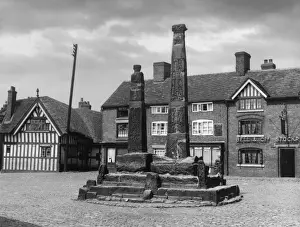 Cheshire Landmarks Prints: Sandbach Crosses