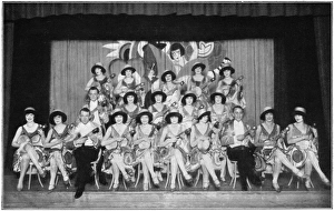 A scene from the Midnight Follies, London (1926) A scene from the Midnight Follies, London (1926)