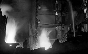 Scene in Poplar High Street during the Blitz, WW2 Scene in Poplar High Street during the Blitz, WW2