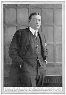 Early 20th Century Exploration Prints: Shackleton / Graphic 1914