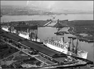 Cruise Ship Prints: P&O Ships at Tilbury Docks Print