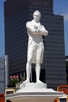 Statue of Sir Thomas Stamford Raffles in Singapore Statue of Sir Thomas Stamford Raffles in Singapore