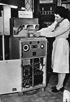 Suggestions for the homes of tomorrow: High frequency cooker Suggestions for the homes of tomorrow: High frequency cooker