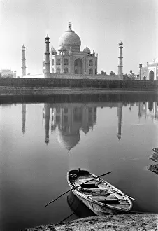 Taj Mahal from opposite bank of Jumna Taj Mahal from opposite bank of Jumna