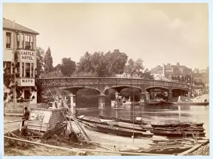 London River Scenes Prints: Thames / Hampton Bridge