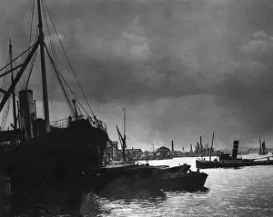 Thames River Shipping Prints: Thames Shipping