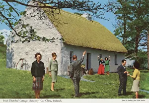 Thatched cottage, Bunratty, County Clare, Ireland Thatched cottage, Bunratty, County Clare, Ireland