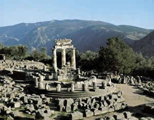 Tholos of the Sanctuary of Athena Pronaia. ca Tholos of the Sanctuary of Athena Pronaia. ca