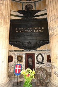 Tomb of Vittorio Emanuele II, Pantheon, Rome, Italy Tomb of Vittorio Emanuele II, Pantheon, Rome, Italy
