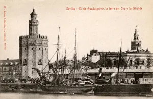 Torre del Oro and Giralda belltower, Seville, Spain Torre del Oro and Giralda belltower, Seville, Spain