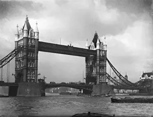 Tower Bridge Print, 1930s Bascule London Landmark