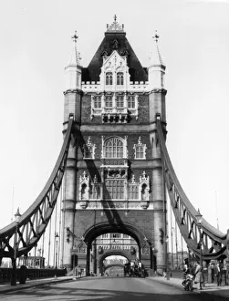Historic British Bridges Prints: Tower Bridge 1939