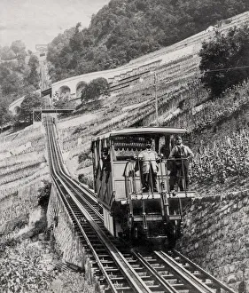 Train on the Rigi funicular railway, Lake Lucerne, Switzerla Train on the Rigi funicular railway, Lake Lucerne, Switzerla