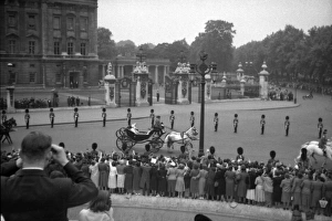 Trooping the Colour - Queen Victoria Memorial Trooping the Colour - Queen Victoria Memorial