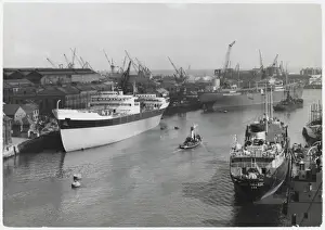 Tyneside Shipyard Print on River Wear in Sunderland