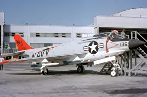 United States Navy - McDonnell F3H-2N Demon 136981 United States Navy - McDonnell F3H-2N Demon 136981