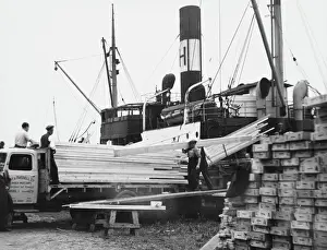 Bristol Docks Prints: Unloading a Timber Boat