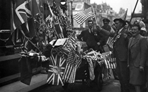 VE Day Celebrations in London, May 1945 VE Day Celebrations in London, May 1945