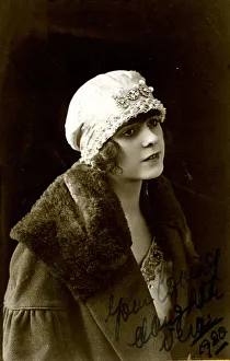 Vera Vivian, performer, in cloche hat Vera Vivian, performer, in cloche hat