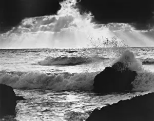 Historical Cornwall Images Prints: Waves Crashing