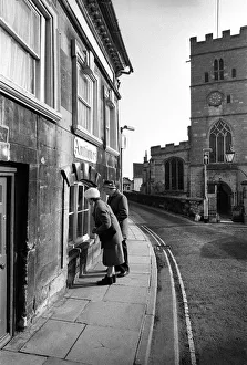 Window shopping, Stamford, Lincolnshire - 1 Window shopping, Stamford, Lincolnshire - 1