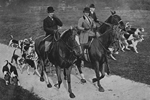 Women acting as Master of Foxhounds, World War I Women acting as Master of Foxhounds, World War I