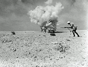 WW2 - British infantryman in desert fatigues WW2 - British infantryman in desert fatigues