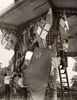 WW2 - Hanging Flags - Anglo-Soviet Far in Battersea Park WW2 - Hanging Flags - Anglo-Soviet Far in Battersea Park
