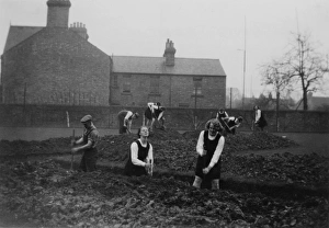 WW2 - Students digging trenches - Munich crisis WW2 - Students digging trenches - Munich crisis