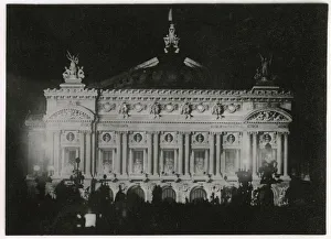 WW2 - Victory Celebrations in Paris, France - the first night of peace for Paris WW2 - Victory Celebrations in Paris, France - the first night of peace for Paris