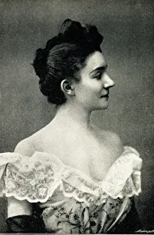 Yvette Guilbert, French cabaret singer and actress Yvette Guilbert, French cabaret singer and actress