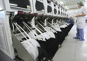 Automated circuit manufacture Automated circuit manufacture