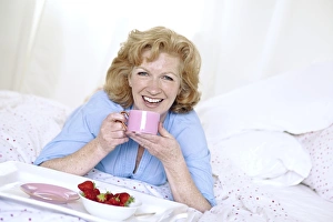 Breakfast Tray Prints: Breakfast in bed