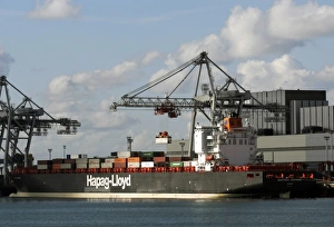 Container port, Le Havre, France C017/7892 Container port, Le Havre, France C017/7892