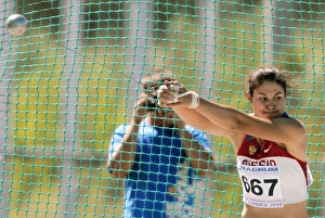 Track And Field Athlete Prints: Hammer thrower