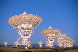 Images Dated 3rd March 2003: Very Large Array (VLA) radio antennae