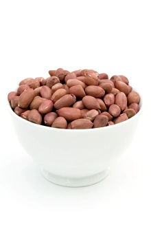 Images Dated 11th January 2007: Shelled Peanuts Print