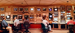 Particle Accelerator Technology Prints: Physicists in SLAC control room